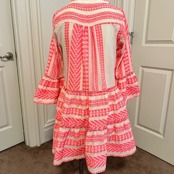 Devotion TWINS Ella Short Pink and Cream Patterned Dress - Picture 2 of 7